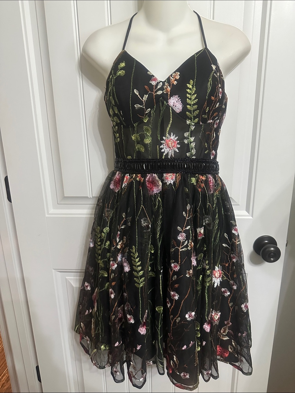Nwots Mac Duggal Party Dress Size 6 Gorgeous